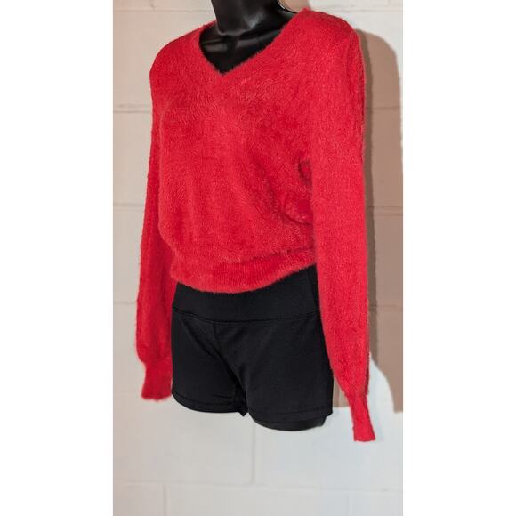 No Boundaries Long Pile Soft Knit Sweater Long Sleeve V Neck Pullover Medium - Picture 2 of 5